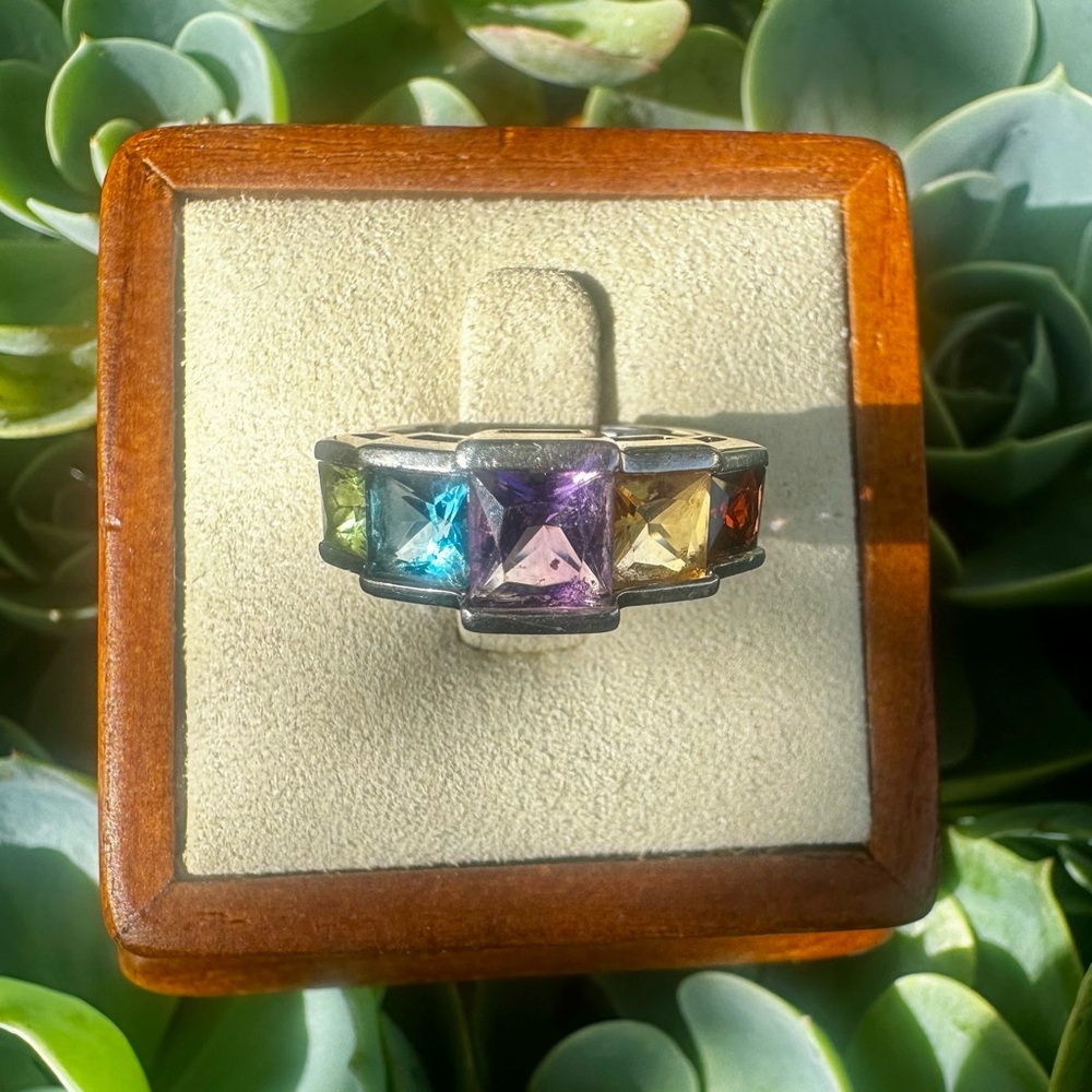 Vtg 925 Silver Amethyst, Blue Topaz, Citrine, Garnet, and Peridot Ring Size 6.5
